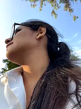 Snapshot of AleFantasy0001 chatting on December 2025 10:10:01 PM AleFantasy0001 online show from December 2025 10:10:01 PM