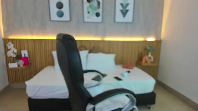 Snapshot of kenya_stone_1 chatting on February 2026 05:21:02 PM kenya stone 1 online show from February 2026 05:21:02 PM