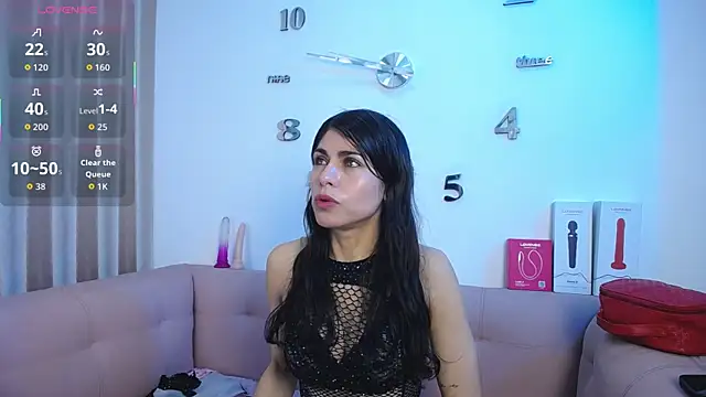 Melodi Roux online show from January 2026 01:29:02 PM