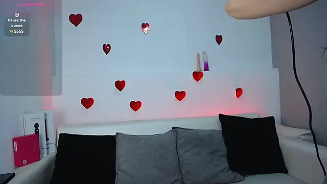 Melodi Roux online show from March 2026 01:40:01 PM