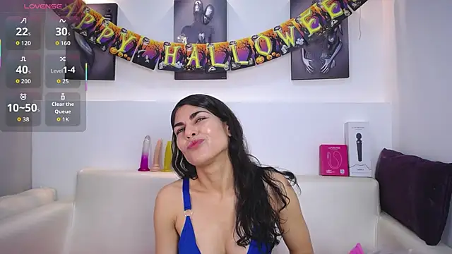 Snapshot of Melodi_Roux chatting on October 2025 01:12:02 PM Melodi Roux online show from October 2025 01:12:02 PM