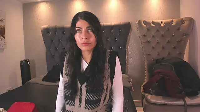 Melodi Roux online show from April 2026 12:51:02 PM