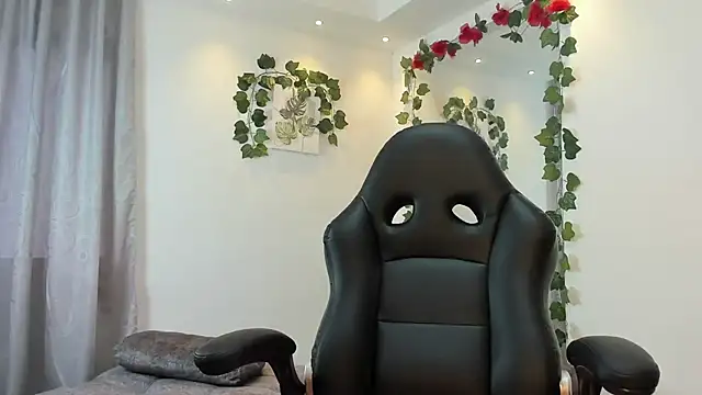 Snapshot of Electraa_fox chatting on February 2025 12:12:01 PM Electraa fox online show from February 2025 12:12:01 PM