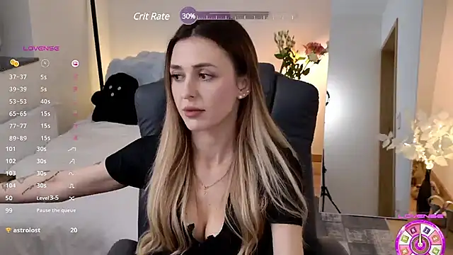 Sophie Enzo online show from March 2025 09:35:02 PM