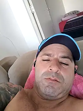 Marciogrei online show from November 2025 09:04:01 PM