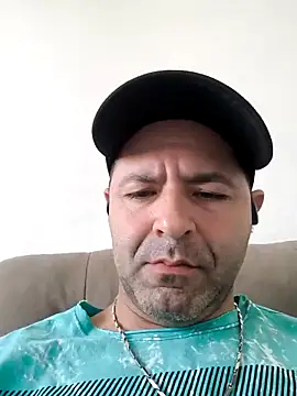 Marciogrei online show from November 2025 07:25:01 PM