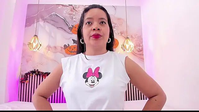 EvelynSweet1 online show from October 2025 07:22:02 PM