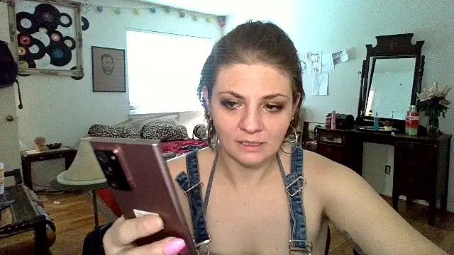sophiarica online show from April 2026 09:39:33 PM