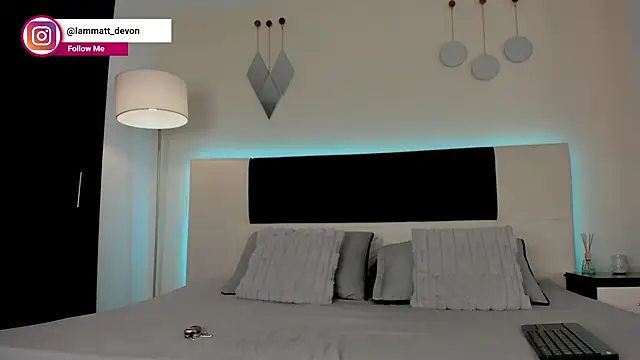 MattDevon online show from December 2025 04:11:01 AM