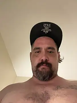 Snapshot of Tipute1987 chatting on December 2024 03:47:02 AM Tipute1987 online show from December 2024 03:47:02 AM