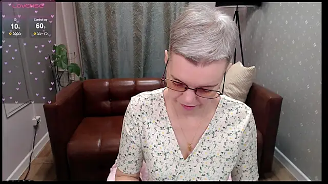 Cutie Erikaa1 online show from November 2025 02:15:01 AM