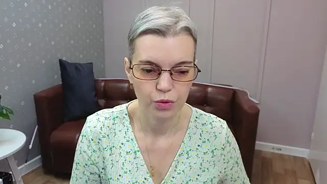 Cutie Erikaa1 online show from December 2025 02:14:02 AM