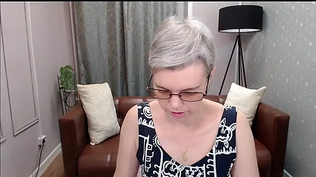 Cutie Erikaa1 online show from October 2025 02:12:02 AM