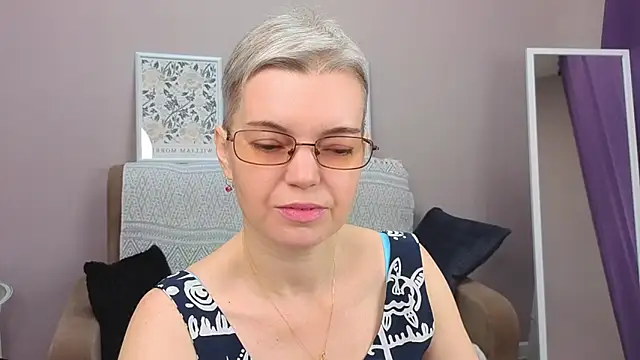 Cutie Erikaa1 online show from November 2025 02:34:01 AM