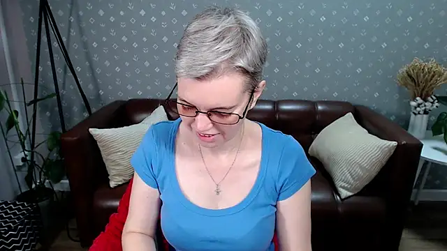 Cutie Erikaa1 online show from September 2025 02:23:01 AM