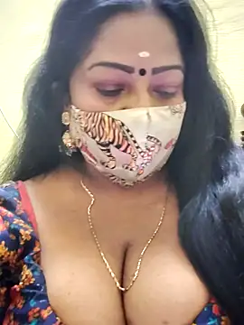 maniisha online show from October 2025 07:48:02 PM