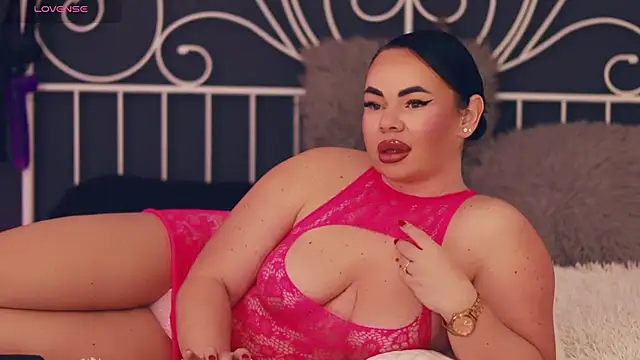 MissLilaa online show from November 2025 04:18:01 PM