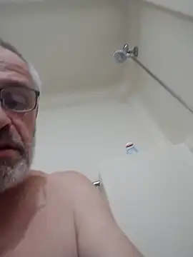 Snapshot of geilerschwanz64 chatting on October 2025 12:35:03 PM geilerschwanz64 online show from October 2025 12:35:03 PM