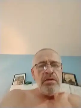 Snapshot of geilerschwanz64 chatting on November 2025 08:20:01 PM geilerschwanz64 online show from November 2025 08:20:01 PM