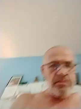 Snapshot of geilerschwanz64 chatting on November 2025 03:40:02 PM geilerschwanz64 online show from November 2025 03:40:02 PM