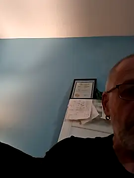 geilerschwanz64 online show from March 2025 10:35:02 AM