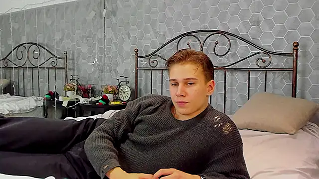 Marcus Swampov online show from December 2024 03:31:02 PM