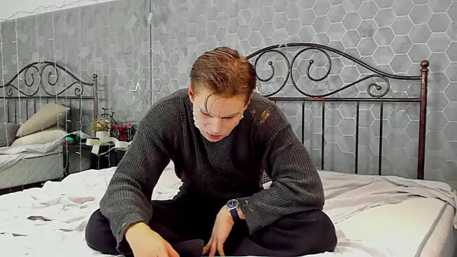 Marcus Swampov online show from December 2024 09:45:02 PM