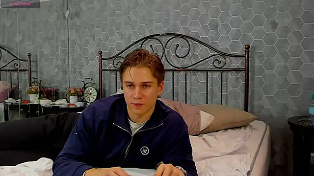 Marcus Swampov online show from December 2024 05:10:01 PM