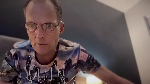 TowaFreespirit online show from January 2025 11:47:01 PM