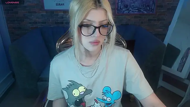 Kitty fox b online show from March 2025 12:49:02 PM