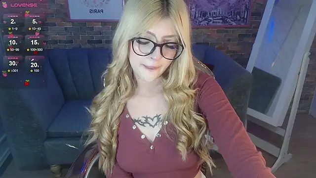 Kitty fox b online show from March 2025 12:52:01 PM