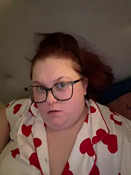 Snapshot of Tallulah-mae-xoxox chatting on February 2025 08:21:02 PM Tallulah-mae-xoxox online show from February 2025 08:21:02 PM