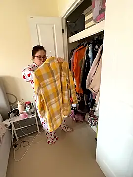 Snapshot of Tallulah-mae-xoxox chatting on January 2026 12:23:02 PM Tallulah-mae-xoxox online show from January 2026 12:23:02 PM