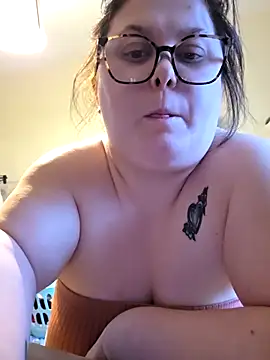 Snapshot of Tallulah-mae-xoxox chatting on December 2025 01:26:02 PM Tallulah-mae-xoxox online show from December 2025 01:26:02 PM