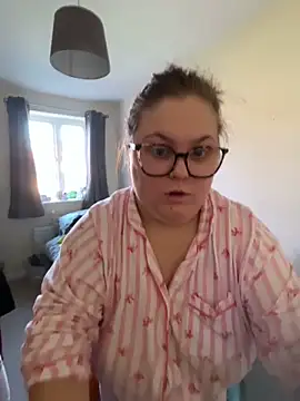 Snapshot of Tallulah-mae-xoxox chatting on March 2026 11:13:01 AM Tallulah-mae-xoxox online show from March 2026 11:13:01 AM