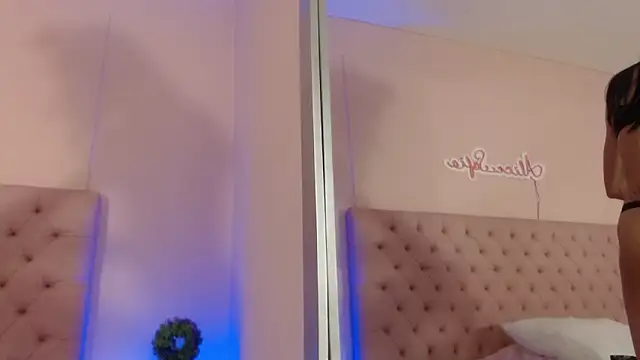 alice sofia online show from October 2025 01:34:01 PM