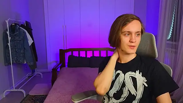 Snapshot of nikompell chatting on February 2025 04:24:01 AM nikompell online show from February 2025 04:24:01 AM