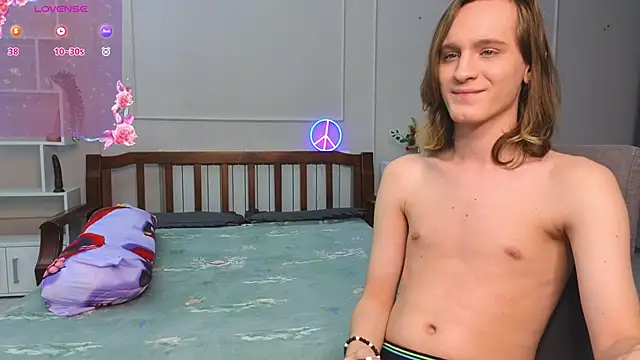 Snapshot of nikompell chatting on December 2024 02:09:02 AM nikompell online show from December 2024 02:09:02 AM