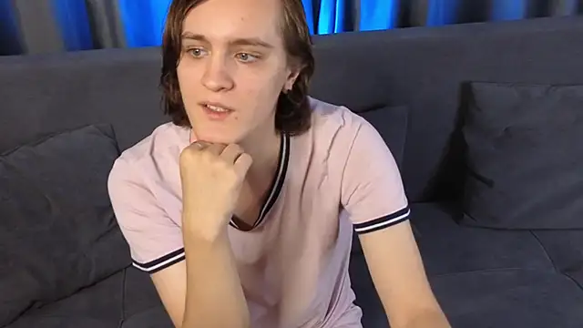 Snapshot of nikompell chatting on September 2025 07:48:01 AM nikompell online show from September 2025 07:48:01 AM