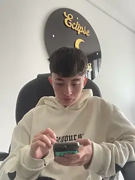 nico 18x online show from December 2025 05:03:02 PM