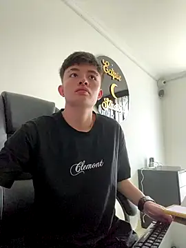 nico 18x online show from December 2025 08:12:01 PM