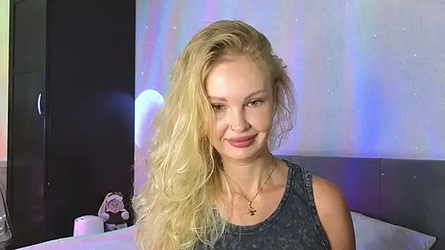 Snapshot of Erotic_Ann chatting on July 2026 04:24:01 AM Erotic Ann online show from July 2026 04:24:01 AM