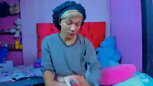 StassieBell online show from February 2026 07:10:02 AM