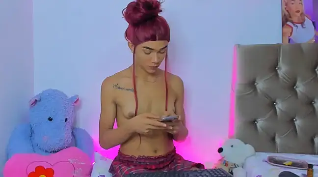 Snapshot of StassieBell chatting on February 2025 06:51:02 AM StassieBell online show from February 2025 06:51:02 AM
