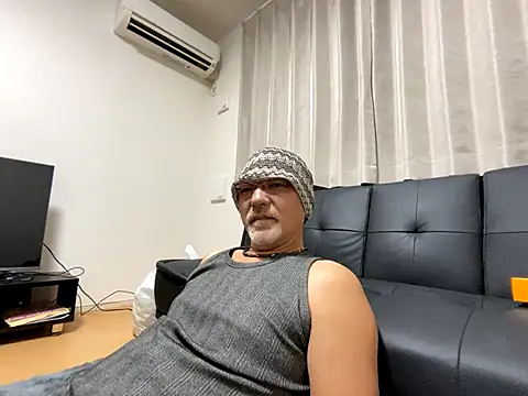 Grandpa29hijii online show from October 2025 01:13:01 PM