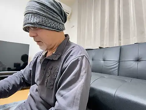 Grandpa29hijii online show from November 2025 01:37:02 PM