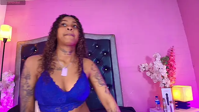 Triipsy online show from September 2025 07:15:02 PM