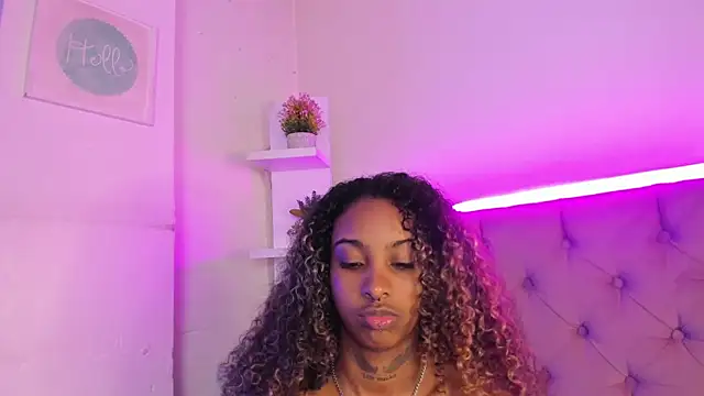 Triipsy online show from March 2025 01:25:02 AM