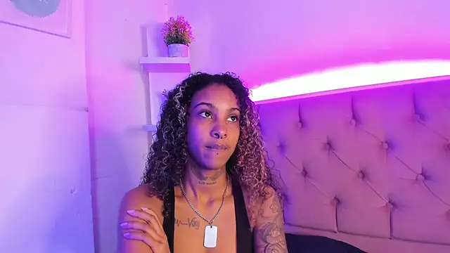 Triipsy online show from March 2025 10:36:02 PM
