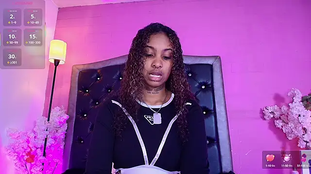 Triipsy online show from September 2025 07:16:01 PM